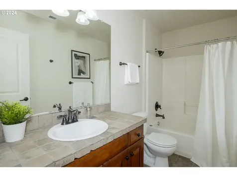 2550 Nw Parnell Terrace Portland OR 97229