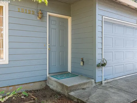 13122 SE Lincoln Street Portland OR 97233