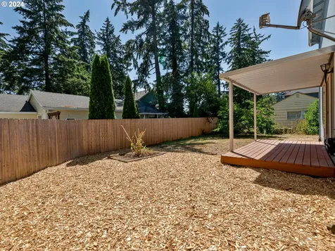 13122 SE Lincoln Street Portland OR 97233