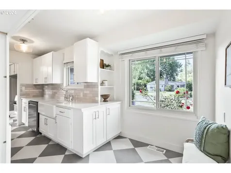 12085 Sw Fairfield Street Beaverton OR 97005