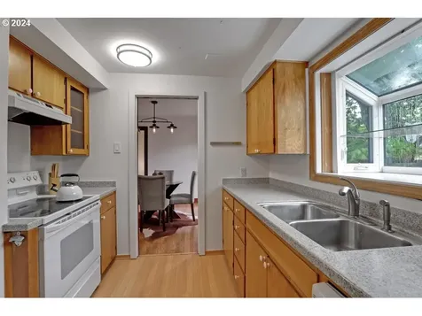 5812 Se 22nd Avenue Portland OR 97202