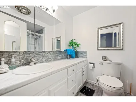 5604 NE 112th Street Vancouver WA 98686