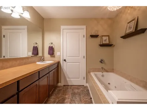751 S 5th Street Jefferson OR 97352