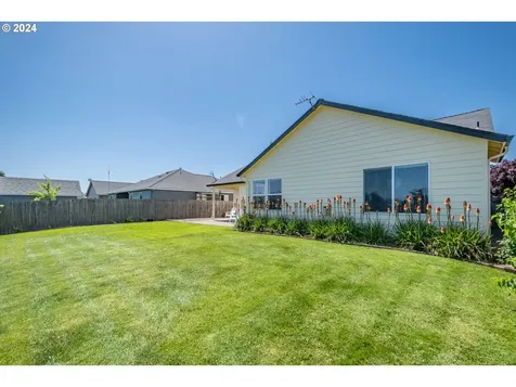 751 S 5th Street Jefferson OR 97352