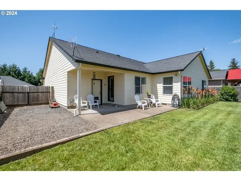 751 S 5th Street Jefferson OR 97352