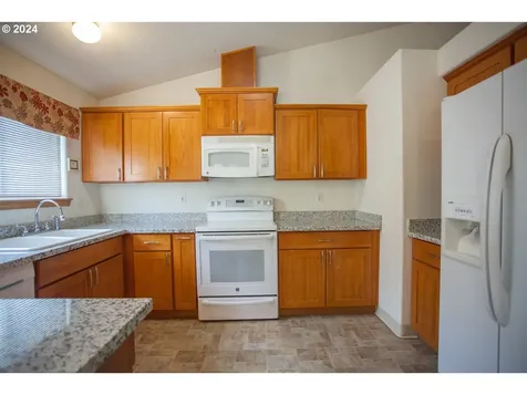 12343 Shenandoah Drive Oregon City OR 97045