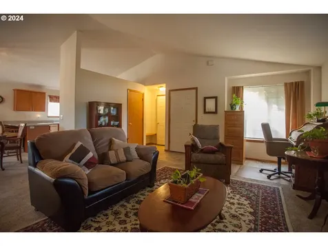 12343 Shenandoah Drive Oregon City OR 97045