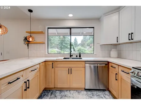 10710 NE 37th Court Vancouver WA 98686