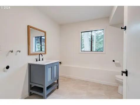 10710 NE 37th Court Vancouver WA 98686