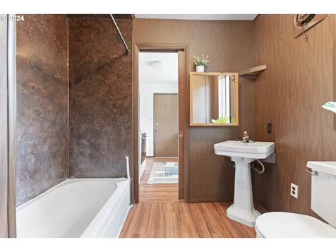 118 Birch Avenue Wood Village OR 97060