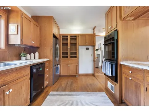 118 Birch Avenue Wood Village OR 97060