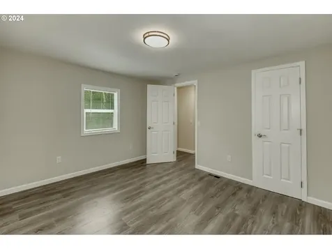 5885 NE Jacobson Street Hillsboro OR 97124