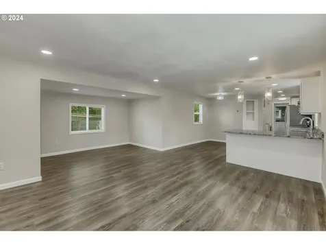 5885 NE Jacobson Street Hillsboro OR 97124