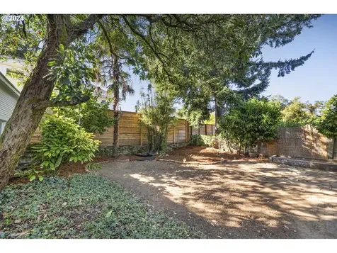 4715 Ne 18th Avenue Portland OR 97211