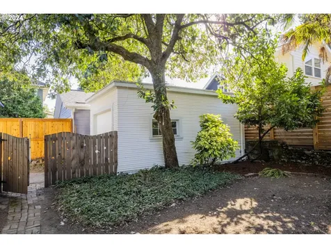 4715 Ne 18th Avenue Portland OR 97211