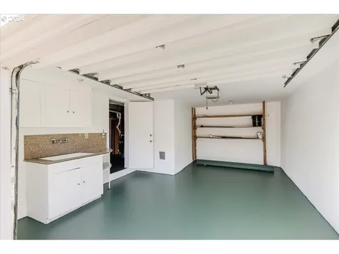 239 S Custer Street Portland OR 97219