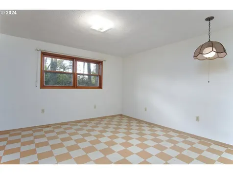 9328 SW Washington Street Portland OR 97225