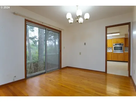 9328 SW Washington Street Portland OR 97225