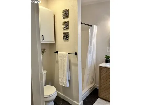 1245 Vista Avenue SE Salem OR 97302