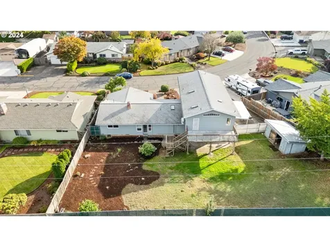 2162 Loch Drive Springfield OR 97477