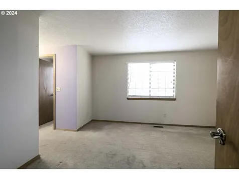 5354 Nw Deerfield Way Portland OR 97229