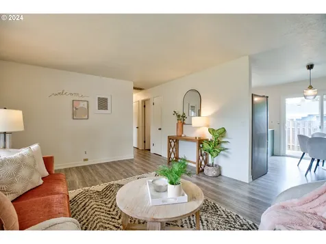 4258 Se 117th Avenue Portland OR 97266