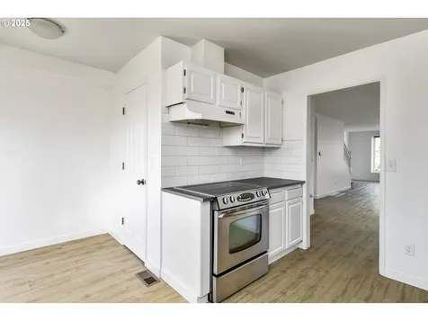 329 SE 22nd Avenue Portland OR 97214