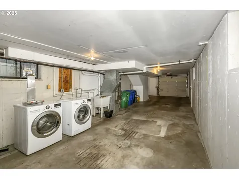329 SE 22nd Avenue Portland OR 97214