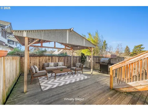 329 SE 22nd Avenue Portland OR 97214
