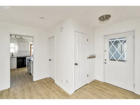 329 SE 22nd Avenue Portland OR 97214