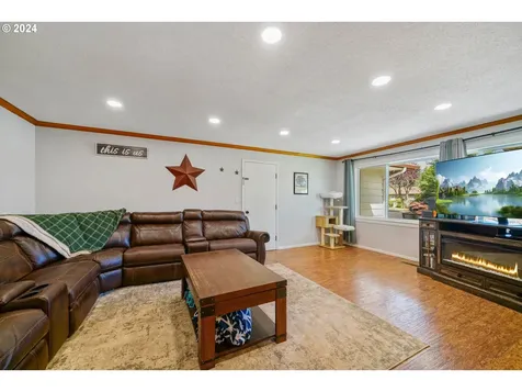 4735 Talisman Avenue S Salem OR 97302