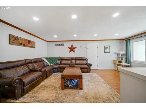 4735 Talisman Avenue S Salem OR 97302