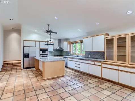 27151 Sw Baker Road Sherwood OR 97140