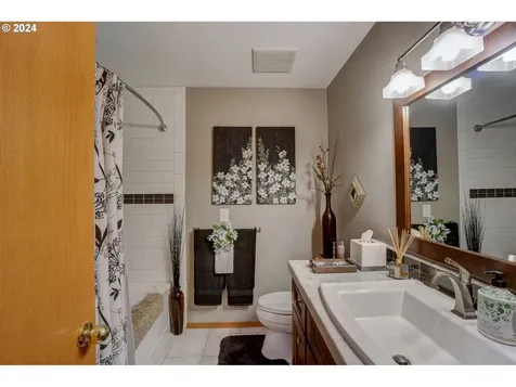 2502 Se 151st Avenue Vancouver WA 98683