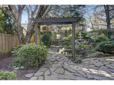 2502 Se 151st Avenue Vancouver WA 98683