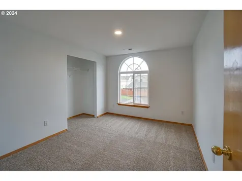 14501 Nw 2nd Court Vancouver WA 98685