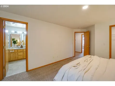 14501 Nw 2nd Court Vancouver WA 98685