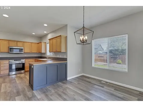906 Highberger Loop Aumsville OR 97325