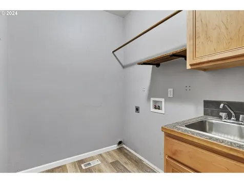 906 Highberger Loop Aumsville OR 97325