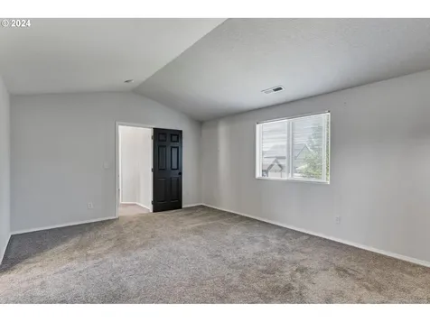 906 Highberger Loop Aumsville OR 97325