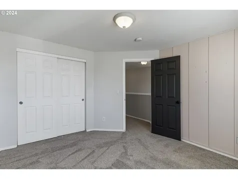 906 Highberger Loop Aumsville OR 97325