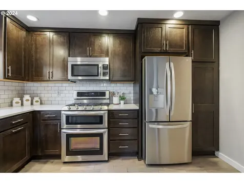 14988 Se Sedona Drive Clackamas OR 97015
