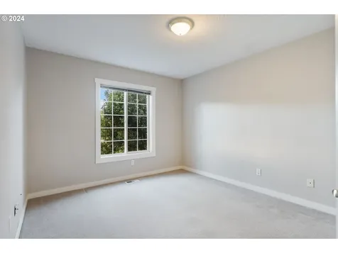 14988 Se Sedona Drive Clackamas OR 97015