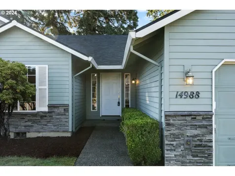14988 Se Sedona Drive Clackamas OR 97015