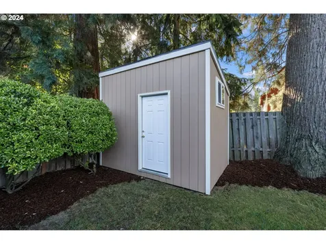 14988 Se Sedona Drive Clackamas OR 97015