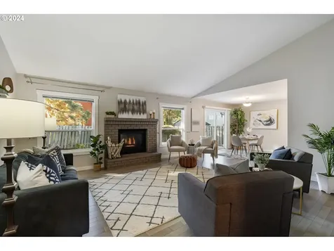 14988 Se Sedona Drive Clackamas OR 97015