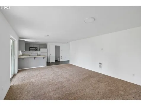 1124 W 31st Street Vancouver WA 98660