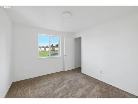 1124 W 31st Street Vancouver WA 98660