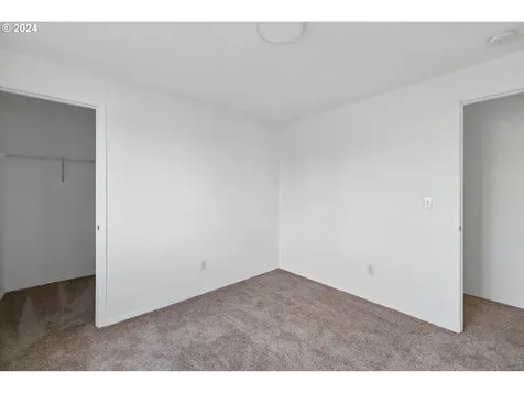 1124 W 31st Street Vancouver WA 98660