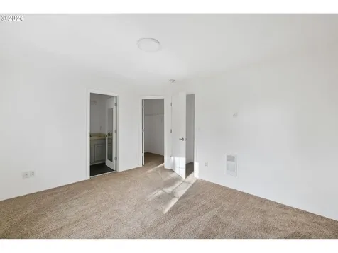 1124 W 31st Street Vancouver WA 98660